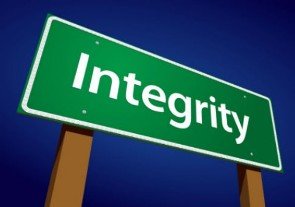 L’integrità è essenziale per una leadership duratura.