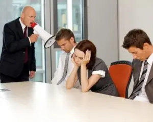Le 9 caratteristiche di un leader inefficace Le 9 caratteristiche di un leader inefficace