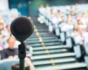 Comunicazione persuasiva: 3 fattori per convincere gli altri Comunicazione persuasiva: 3 fattori per convincere gli altri