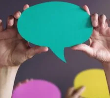 Stile di comunicazione: i 4 stili più comuni e come gestirli Stile di comunicazione: i 4 stili più comuni e come gestirli