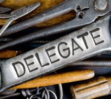 Saper delegare: i 4 strumenti migliori per farlo alla grande Saper delegare: i 4 strumenti migliori per farlo alla grande